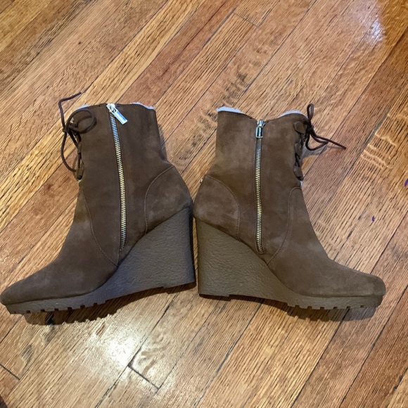 Michael Kors Rory lace up Sherpa Boot size 11 - Picture 4 of 10